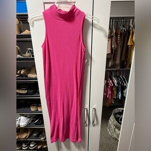 Sleeveless Pink Ribbed Dress